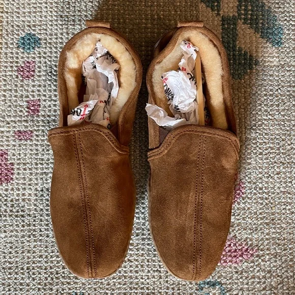 Minnetonka | Shoes | Minnetonka Moccasins Mens Size 2 | Poshmark display picture 3